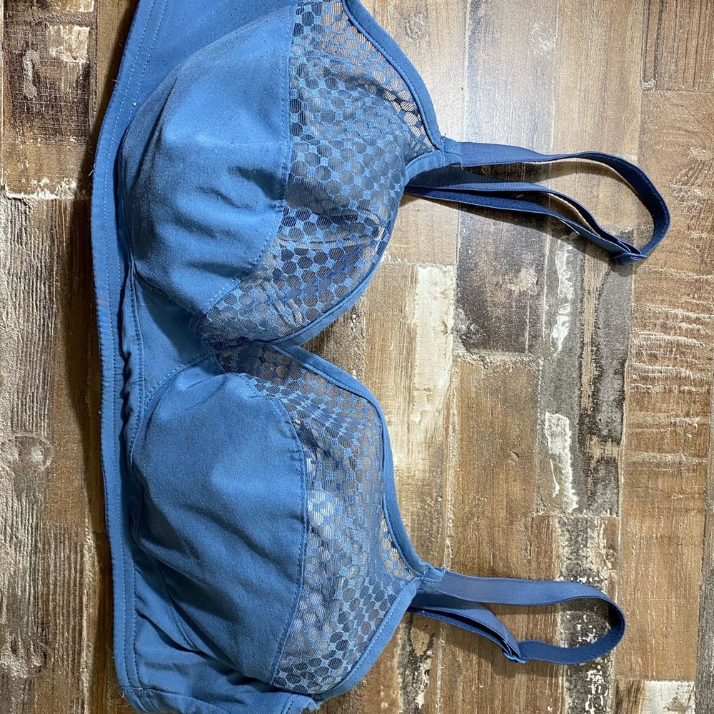 accented transparent design bra